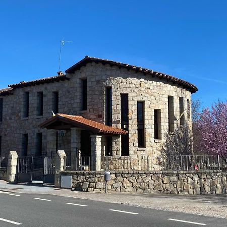 Alojamientos La Dehesa El Berrueco Eksteriør billede